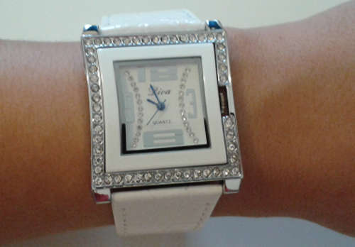 New Arrival - Quartz watch with WHITE genuine leather strap