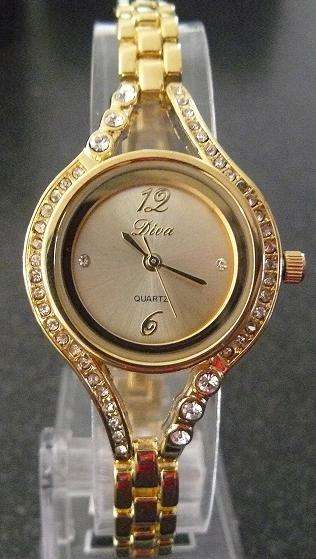 **GOLD - QUARTZ WATCH**BEAUTIFUL!!