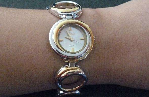 **Silver & Gold QUARTZ WATCH**