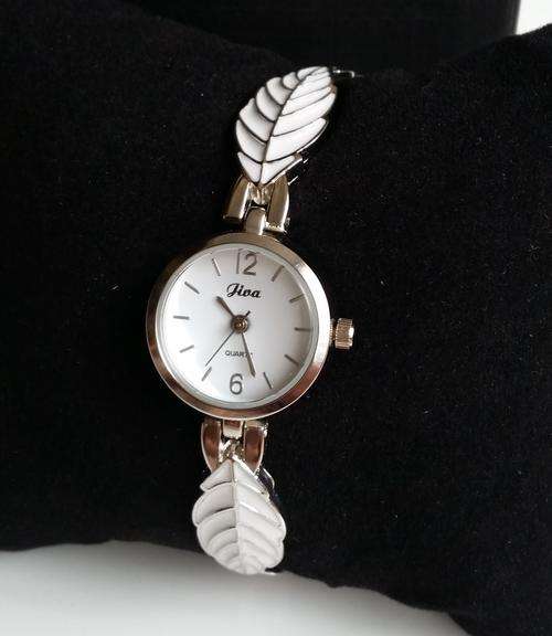 Silver & White Quartz watch