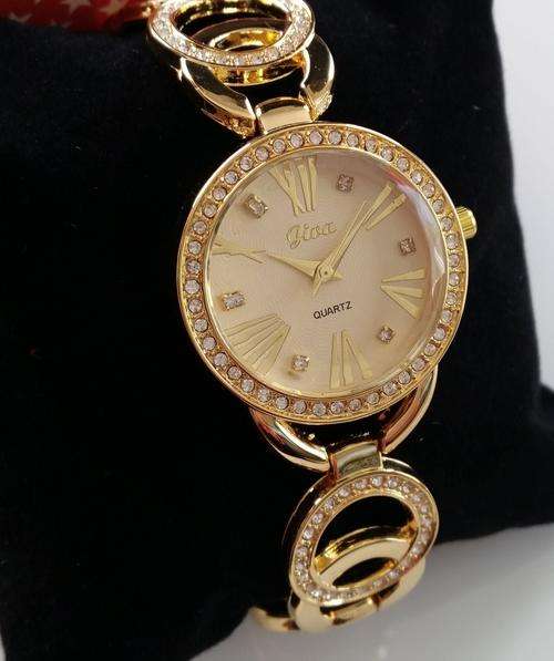 **STUNNING**GOLD QUARTZ WATCH So So Beautiful!!