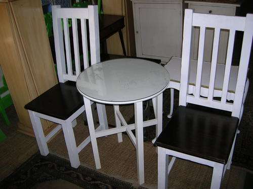 Pair of chairs with Table