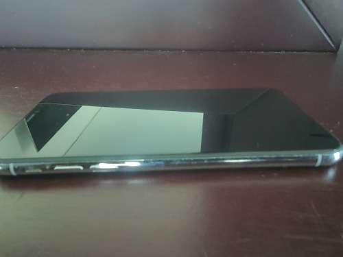 Iphone XS 256GB (Please read)