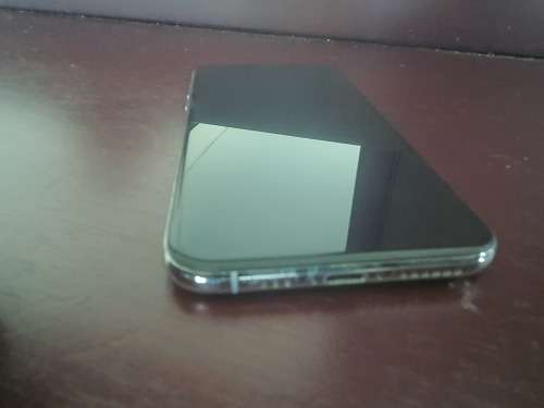 Iphone XS 256GB (Please read)