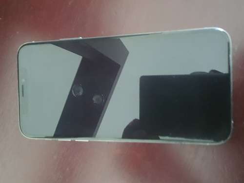 Iphone XS 256GB (Please read)