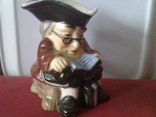 Toby jug by THE LEONARDO COLLECTION 11cm high. Perfect condition