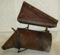 Vintage Bee Smoker (+- 26x25x12.5cm)