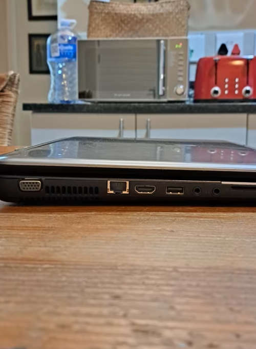 [GOOD CONDITION] HP 250 Laptop 6GB RAM, Not turning on