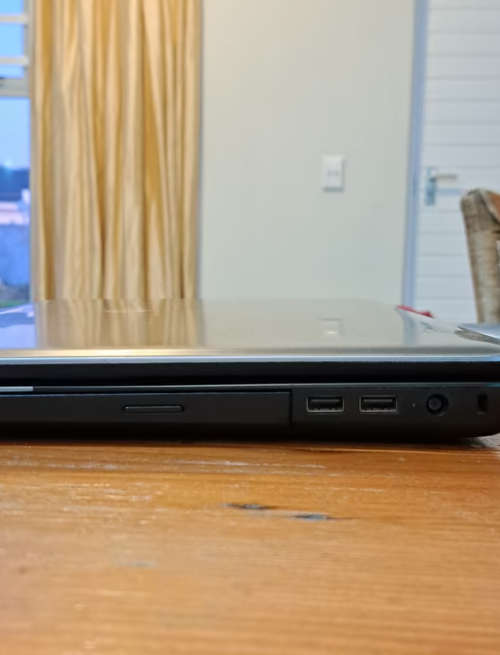 [GOOD CONDITION] HP 250 Laptop 6GB RAM, Not turning on