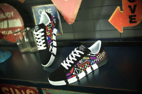 Limited Edition Unisex Graffiti sneakers