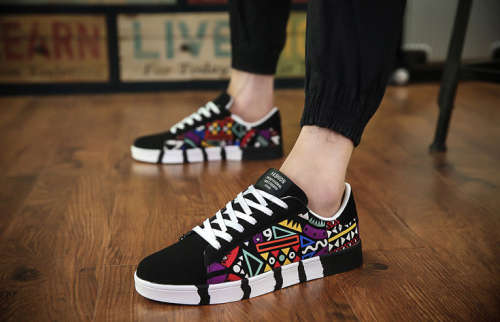 Limited Edition Unisex Graffiti sneakers