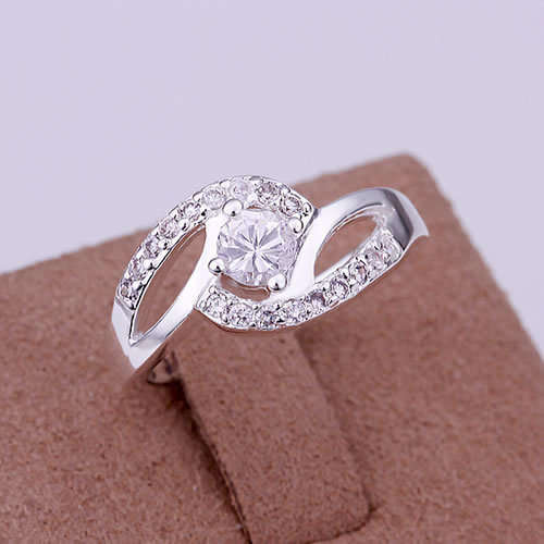 925 SILVER PLATED ANTI ALLERGIC NICKLE FREE INLAID CRYSTAL RING SIZE 8