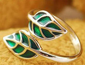 CUTE LEAF RING SILVER PLATED SIZE 6