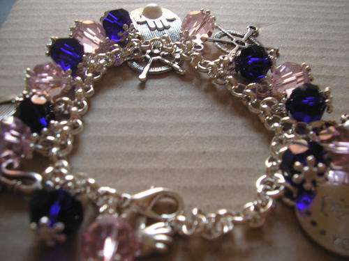 CHUNKY CHARM BRACELET
