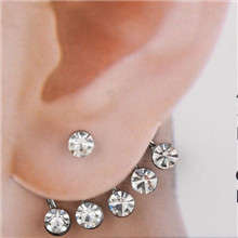 1 PIECE SILVER CRYSTAL EAR CUFF
