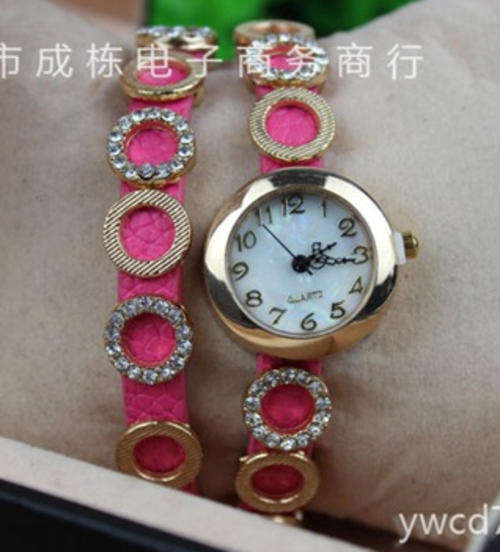 NEW RHINESTONE LEATHER QUARTZ LADIES WATCH