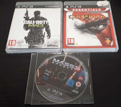PS3 Bundle God of war 3, Mass effect 3, Call of duty modern warfare 3  Black Friday deals