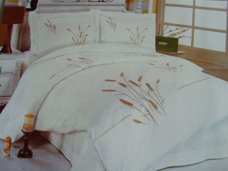 6 PIECE QUEEN SIZE WONDERFUL EMBROIDED DUVET COVER SET
