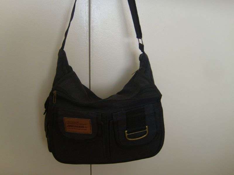 FASHIONABLE CANVASS SHOLDER BAG