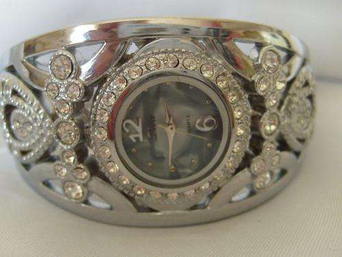 STUNNING LADYS DIVA BRACELET WATCH !!! MARBLE LIGHT BLUE FACE (EXELLENT QUALITY)