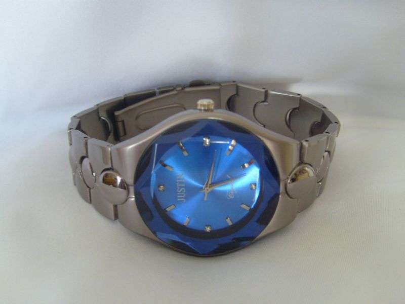 STUNNING JUSTIN STAINLESS STEEL GENT WATCH (EXELLENT QUALITY)
