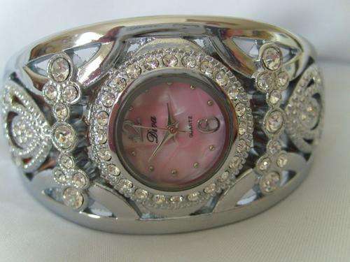 STUNNING LADYS DIVA BRACELET WATCH !!!PINK MARBLE FACE (EXELLENT QUALITY)