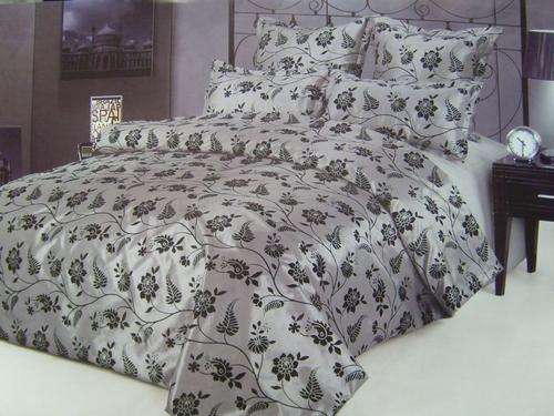 NEW ARRIVALS!!! 6 PICE QUEEN SIZE  POLYSILK VELVET PRINTED DUVET COVER SET