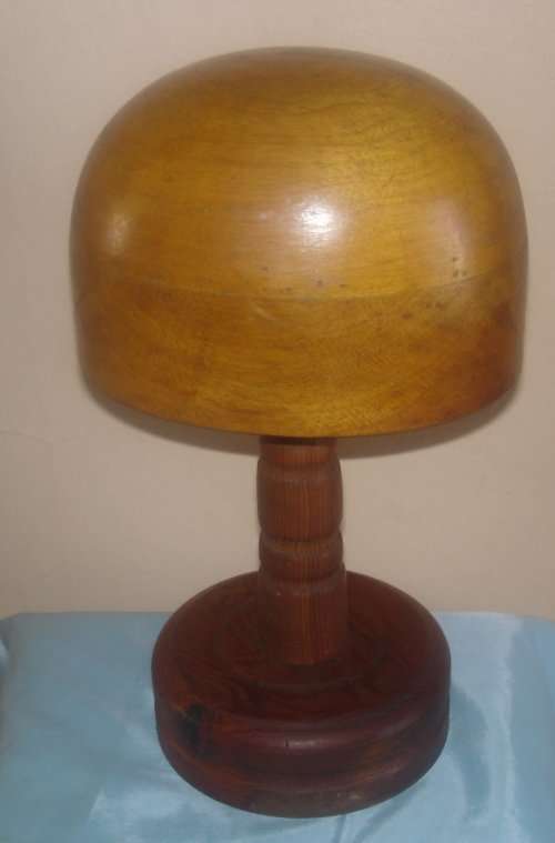 WOOD HAT BLOCK