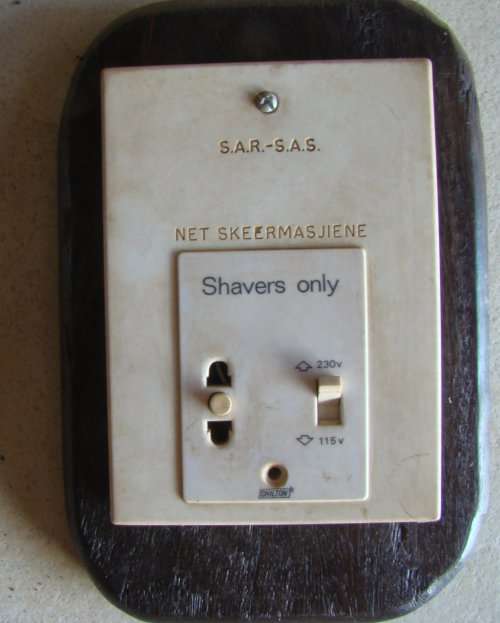SAR/SAS COACH  SHAVING SWITCH PLUG