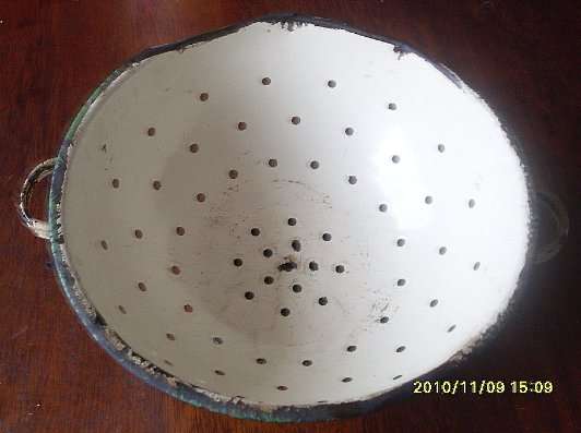 ENAMEL COLANDER