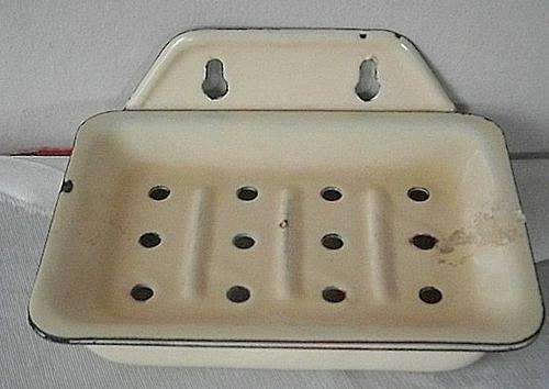 ENAMEL SOAP DISH