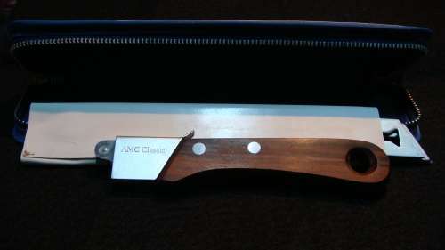 A Beautiful AMC Classic Knife with 3 switching blades