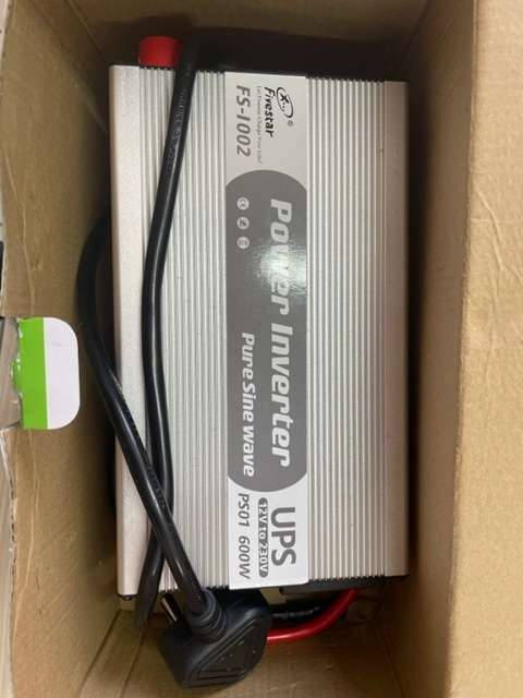 600w Pure sine wave inverter WITH built in chrger
