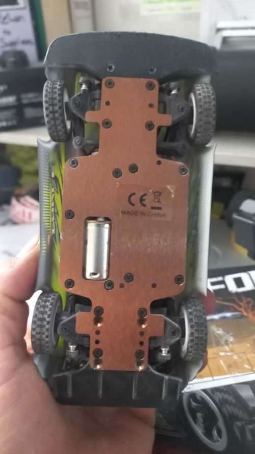 Rustic Wood Block & Iron 4 Lamp Pendant Chandelier