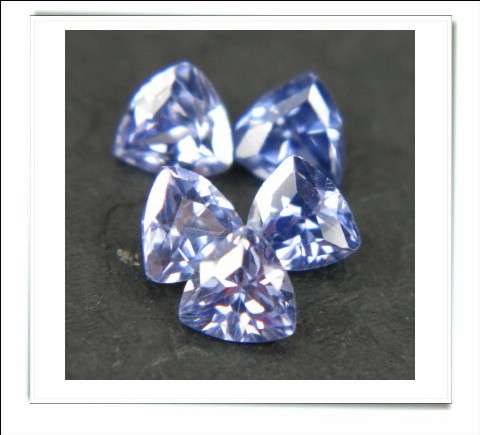 GEMZONE - Created Tanzanite Trillion Facets - 0.38cts avg. each - 174 pcs on offer!