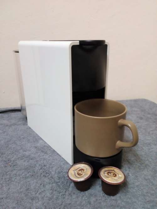NESPRESSO ESSENZA MINI