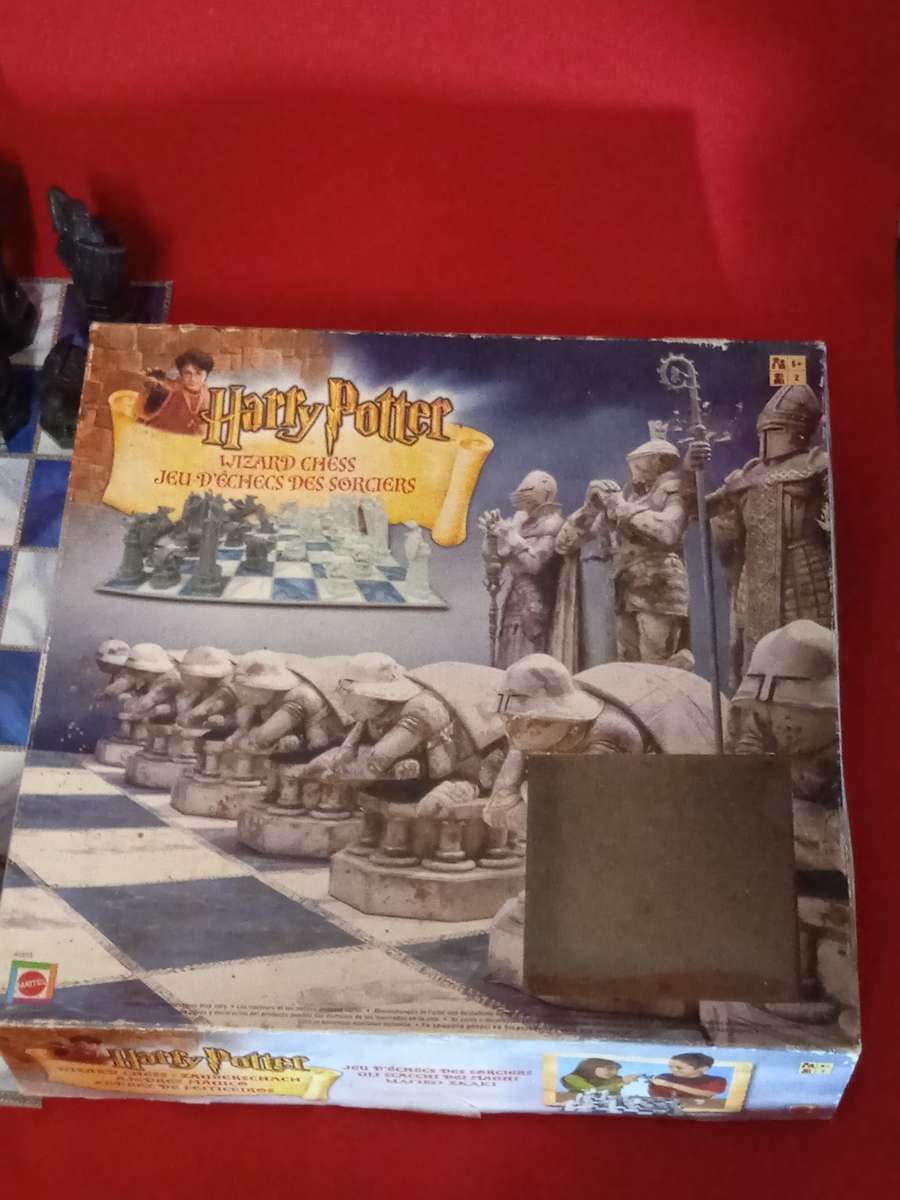HARRY POTTER WIZARD CHESS BY MATTEL