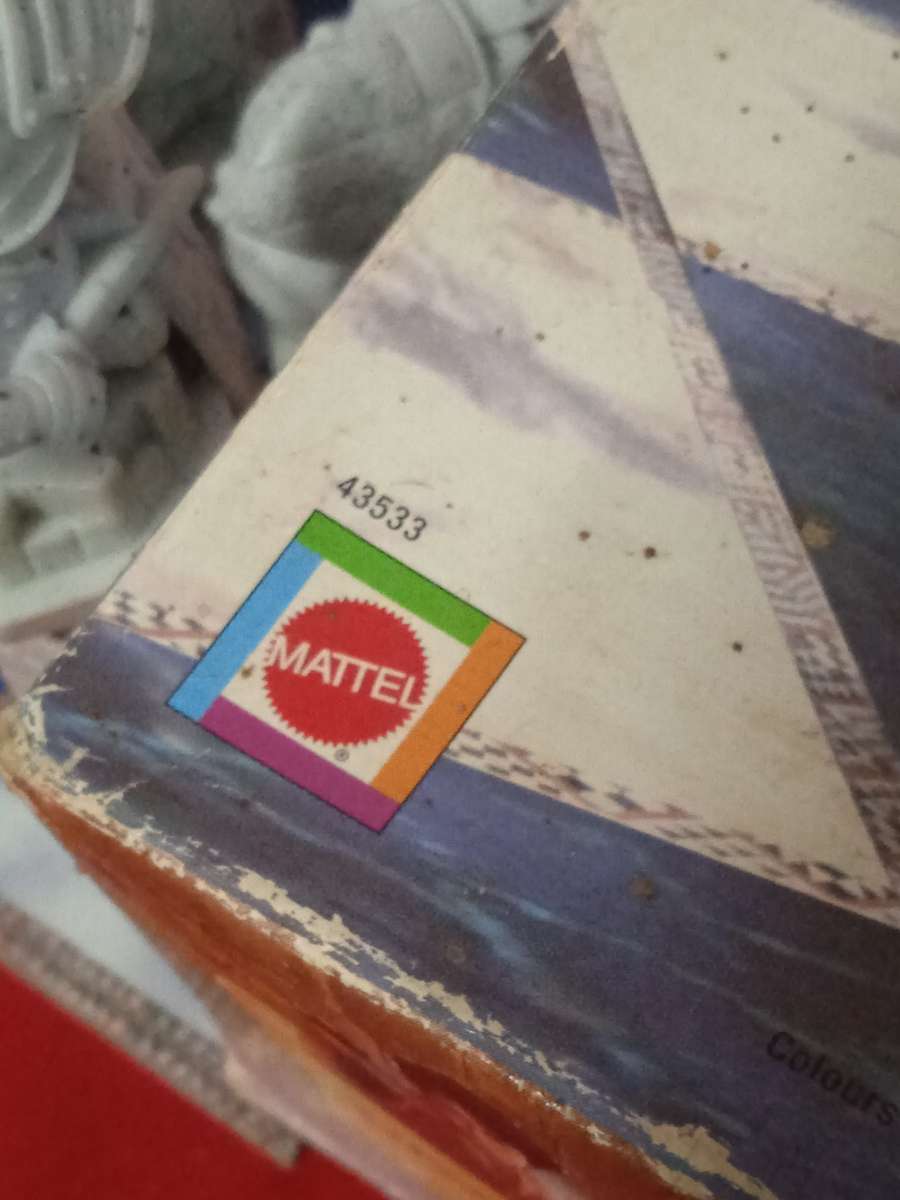 HARRY POTTER WIZARD CHESS BY MATTEL