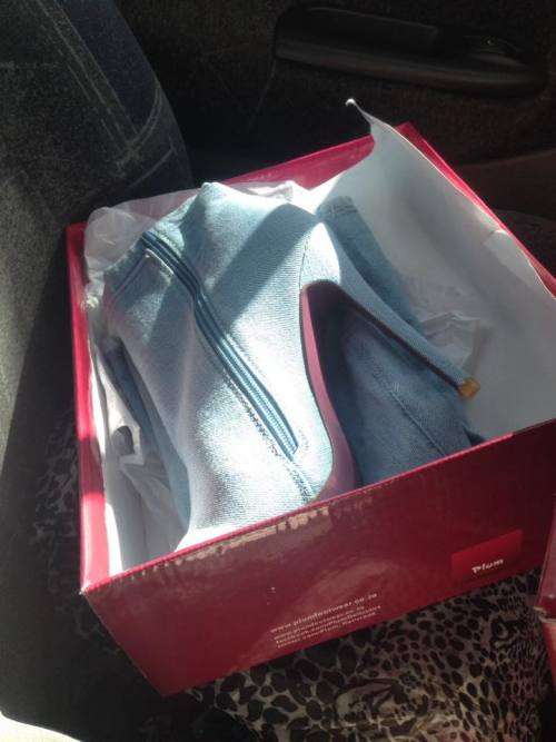 PLUM DENIM STRETCH BOOTS