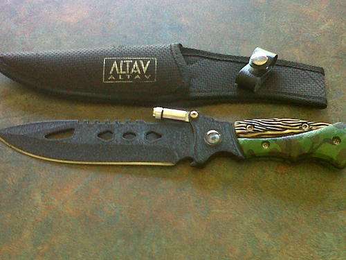 ALTAV HUNTING KNIVE WITH POUCH