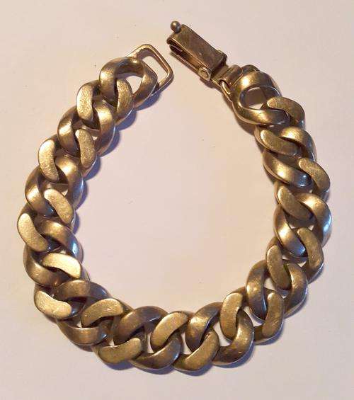 ESTATE JEWELLERY #24 -   HEAVY 9CT GOLD BRACELET - 63 GRAMS !