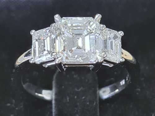 3.06ct Diamond, Platinum ring * Certified Diamond *