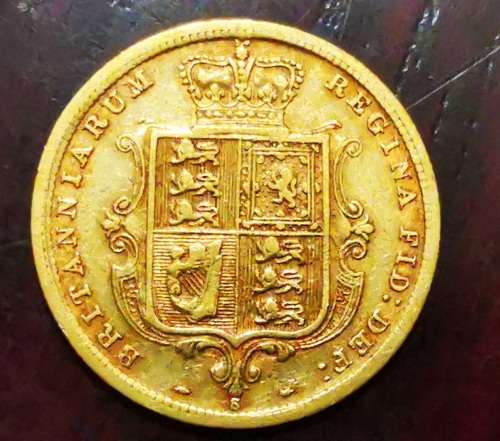 1887 GOLD SOVEREIGN  Young Queen Victoria