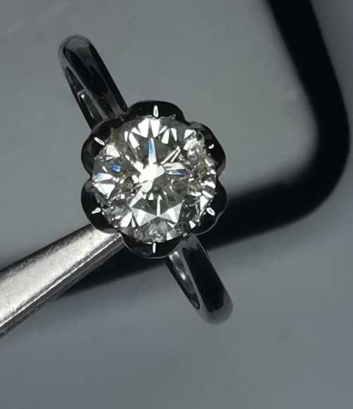 1ct Diamond engagement ring, Platinum * Round Brilliant Cut Diamond *