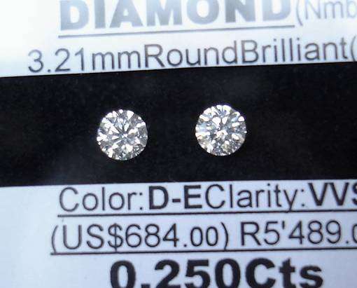 NAMIBIAN DIAMOND[0.250Cts] D-E / VVS MatchingPair [CertValue:R5'489.00][BntyH]