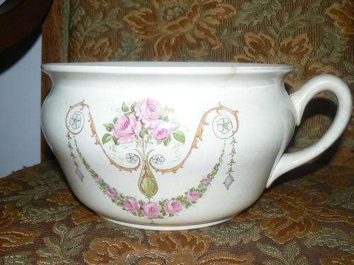 Porcelain chamber Pot