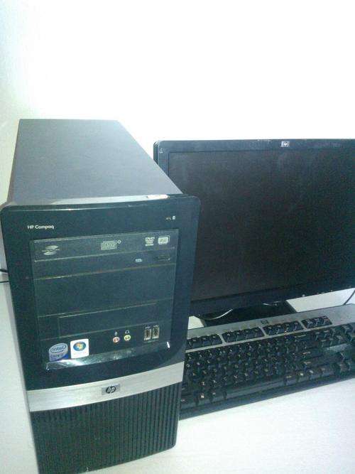 25 hp Desktops with 19"  hp LCD Monitor, 4GB Ram,350GB Hard Drive