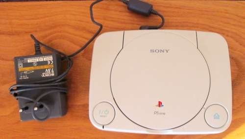 Sony Playstation PS1 Console + 2 Memory cards + 2 Controls + Box + Instructions