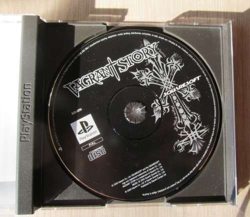 VAGRANT  STORY  plays on PS1 and PS2