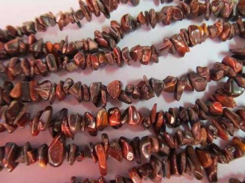 Semi-precious Chips Red Tiger Eye 40cm String